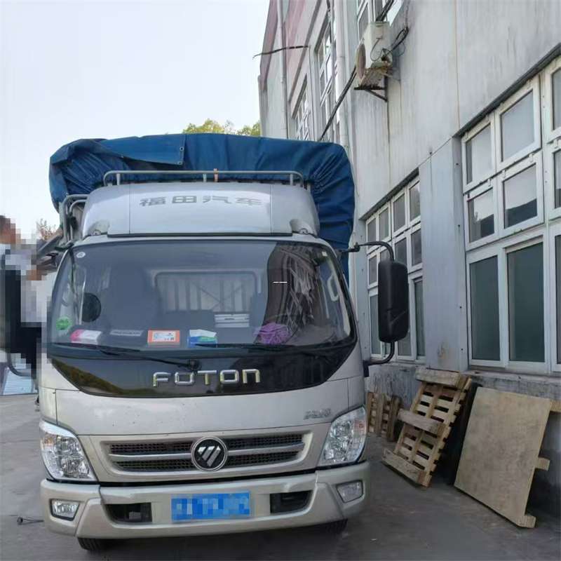 翰林镇洛隆县进仓物流：专线直达的多元货运探索